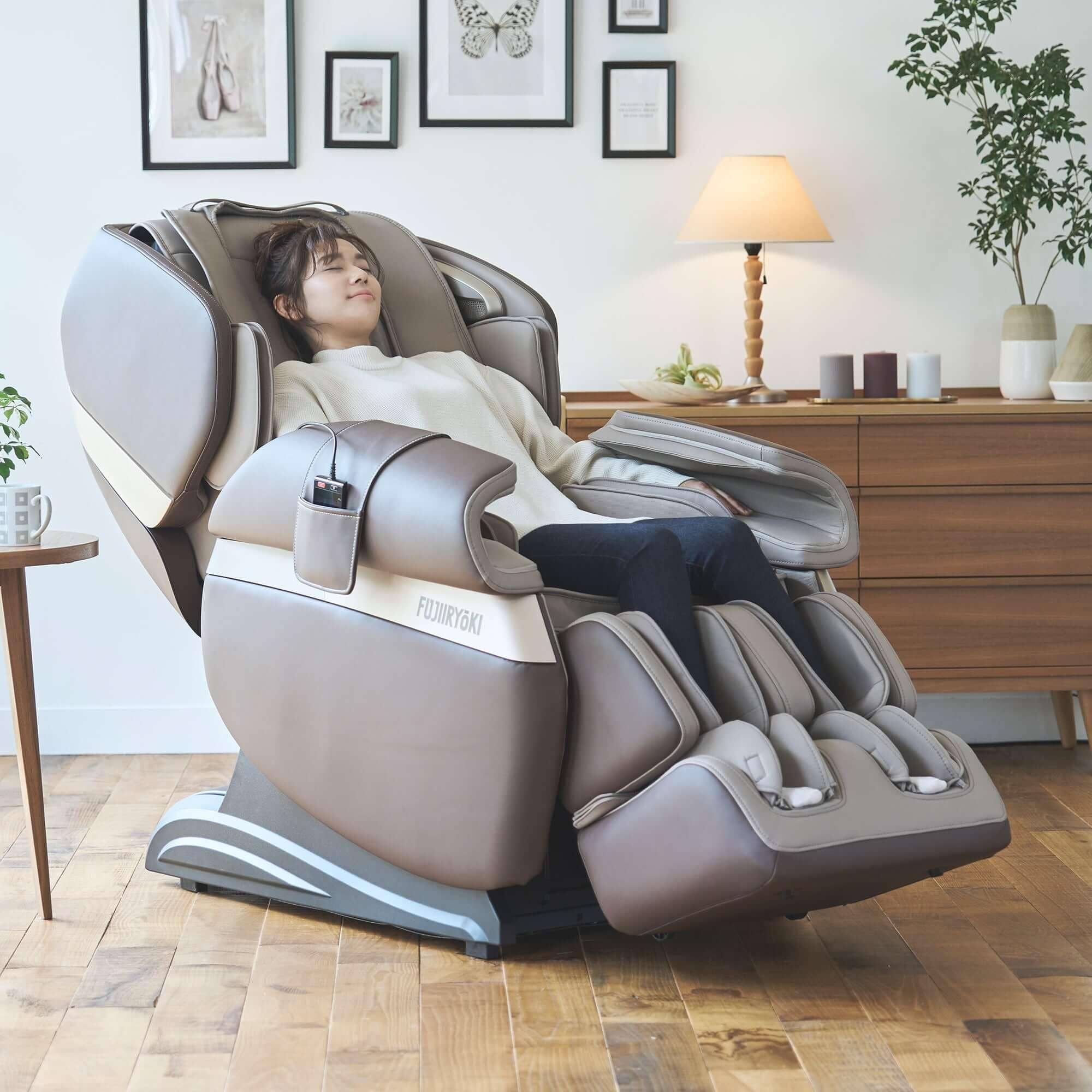 Calm Plus MR6000 Flex Frame SL Track Massage Chair w/ Touchscreen